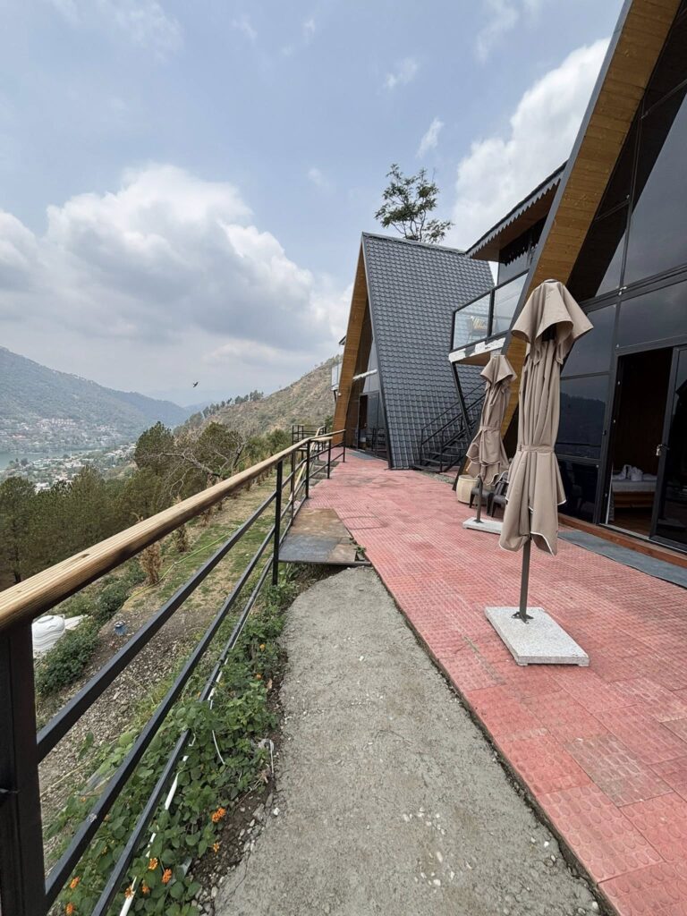 Discover Peace: Top Resorts in Mukteshwar